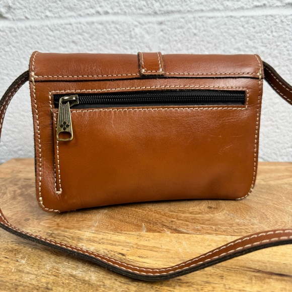 Patricia Nash Florence Tooled Leather Crossbody Bag | Style P06107 - Picture 3 of 11